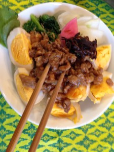 煮卵丼